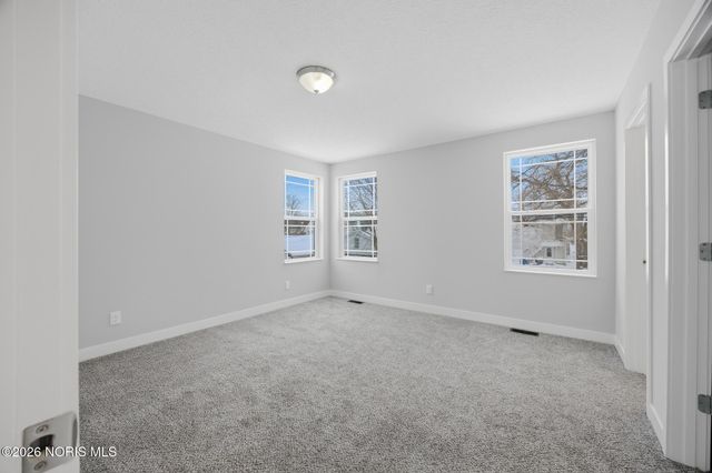 916 Fernwood Avenue, Toledo, OH 43607