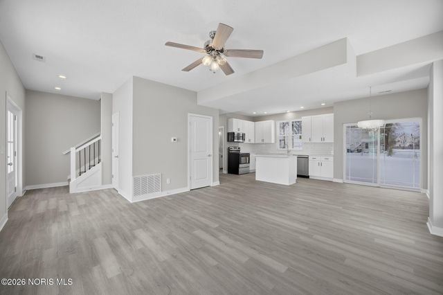 916 Fernwood Avenue, Toledo, OH 43607