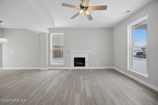 916 Fernwood Avenue, Toledo, OH 43607