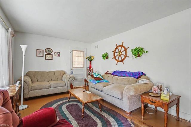 206 Magnolia ST, Suffolk, VA 23434