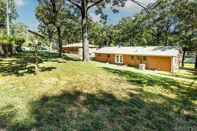 3805 Loch Lane, North Little Rock, AR 72116