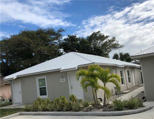 955 18th Place A, Vero Beach, FL 32960
