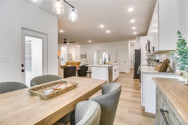 674 Cane Island Road, Flippin, AR 72634