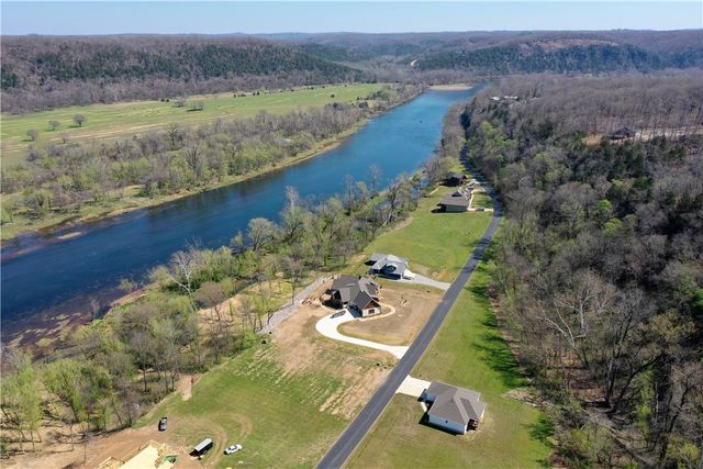 674 Cane Island Road, Flippin, AR 72634