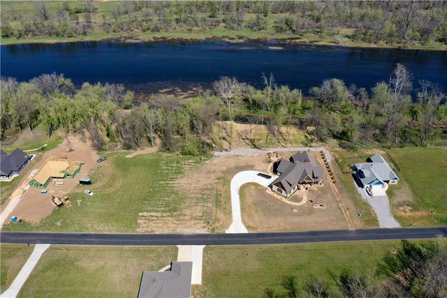 674 Cane Island Road, Flippin, AR 72634
