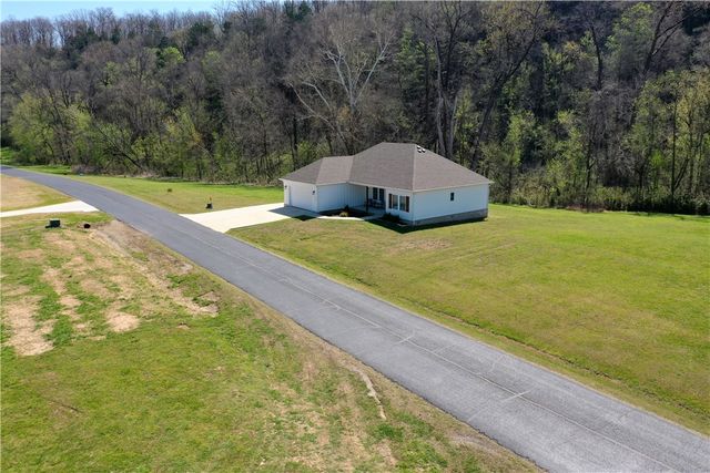 674 Cane Island Road, Flippin, AR 72634