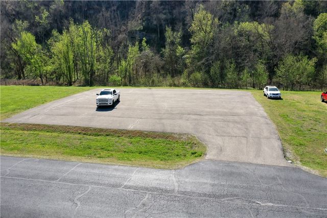 674 Cane Island Road, Flippin, AR 72634