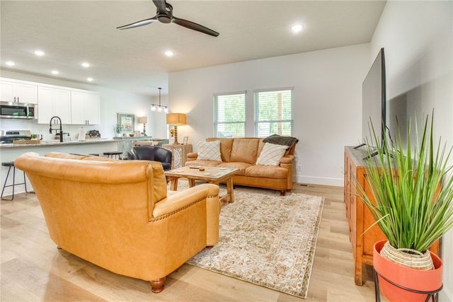 674 Cane Island Road, Flippin, AR 72634