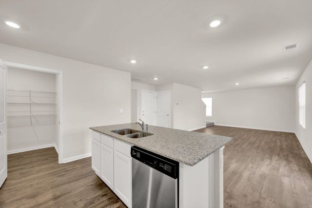274 Old Warren School Rd, Lafayette, GA 30728