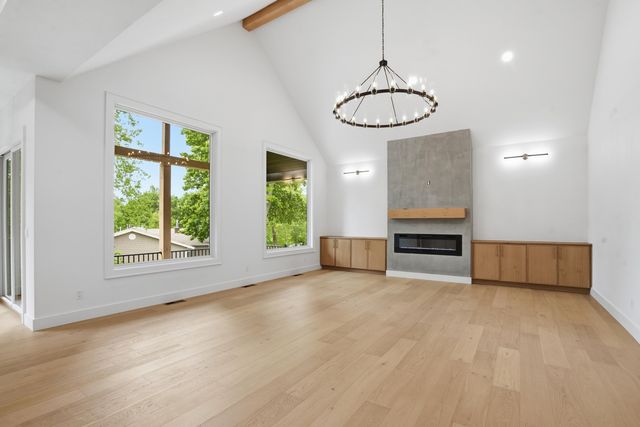 4092 E Vintage Point Drive, Rogersville, MO 65742