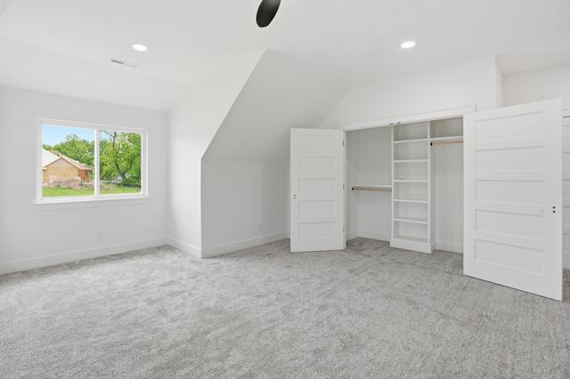 4092 E Vintage Point Drive, Rogersville, MO 65742