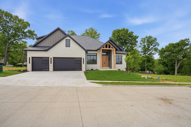 4092 E Vintage Point Drive, Rogersville, MO 65742