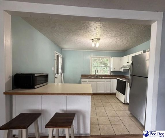 21 Manor Road, Cheraw, SC 29520