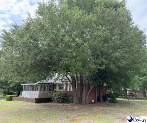 21 Manor Road, Cheraw, SC 29520
