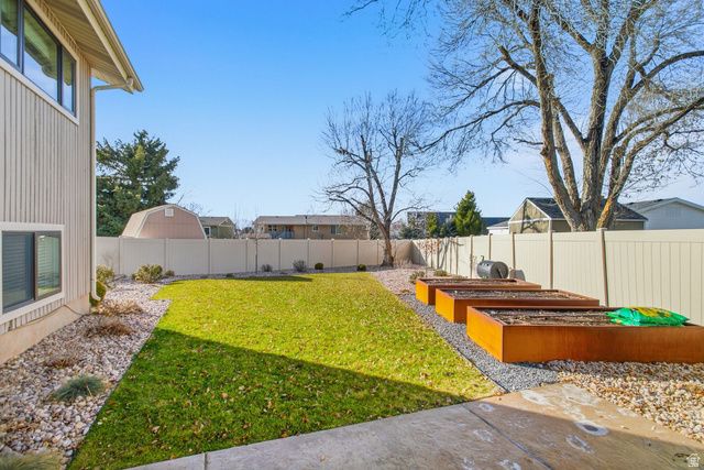 9106 S MALLARD CIR, Sandy, UT 84093