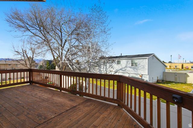 9106 S MALLARD CIR, Sandy, UT 84093