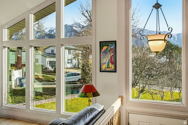 9106 S MALLARD CIR, Sandy, UT 84093