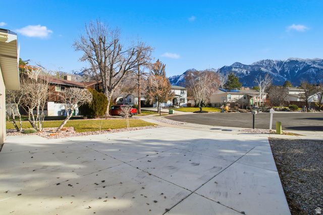 9106 S MALLARD CIR, Sandy, UT 84093