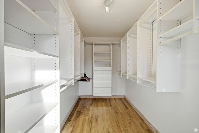 9106 S MALLARD CIR, Sandy, UT 84093