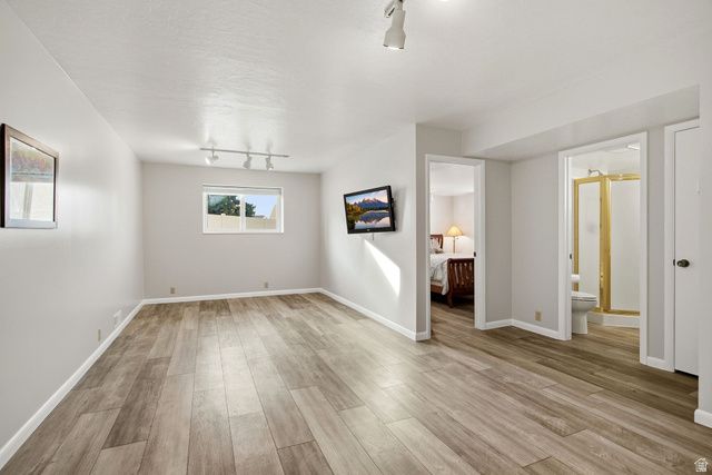 9106 S MALLARD CIR, Sandy, UT 84093