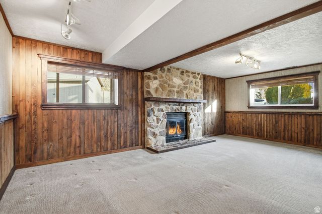 9106 S MALLARD CIR, Sandy, UT 84093