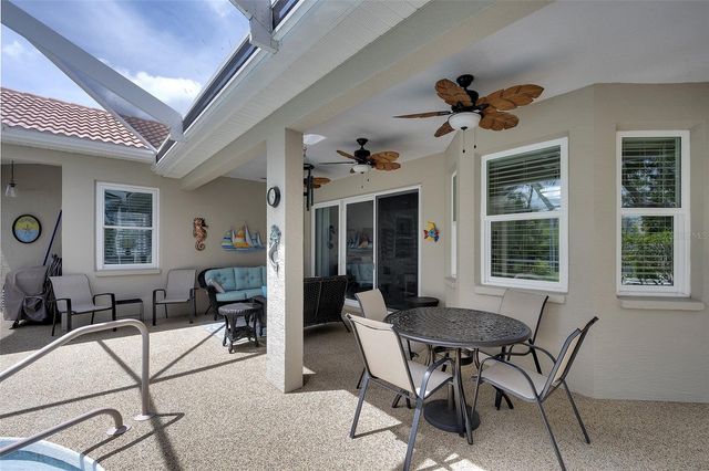 6711 TAILFEATHER WAY, Bradenton, FL 34203