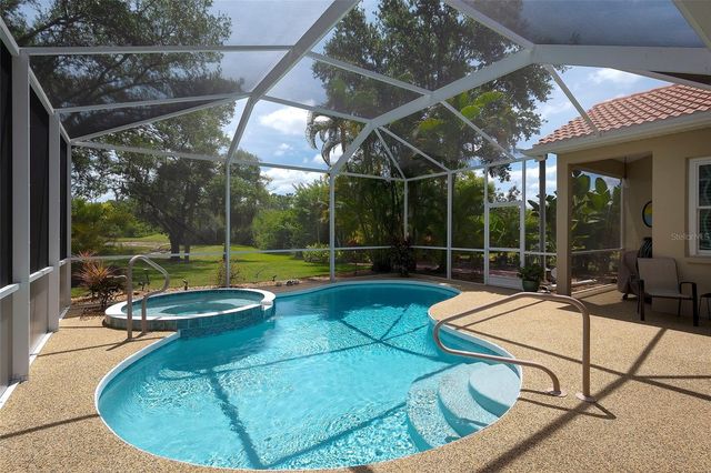 6711 TAILFEATHER WAY, Bradenton, FL 34203