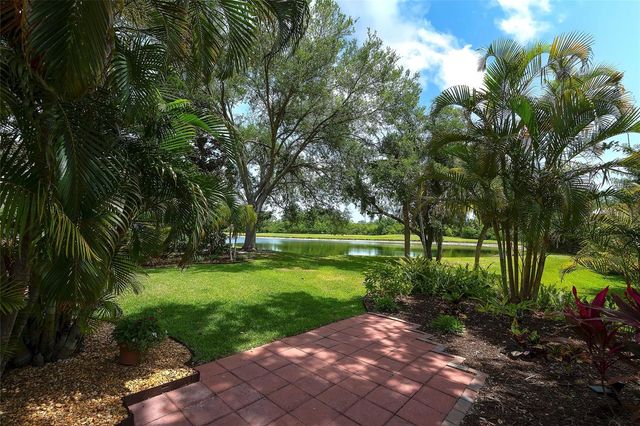 6711 TAILFEATHER WAY, Bradenton, FL 34203