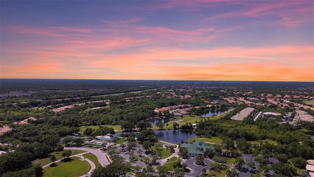 6711 TAILFEATHER WAY, Bradenton, FL 34203