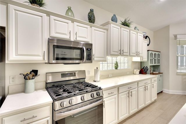 6711 TAILFEATHER WAY, Bradenton, FL 34203