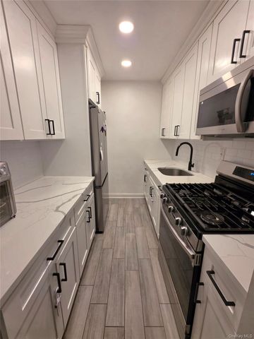 88-25 155th Avenue 1A, Howard Beach, NY 11414