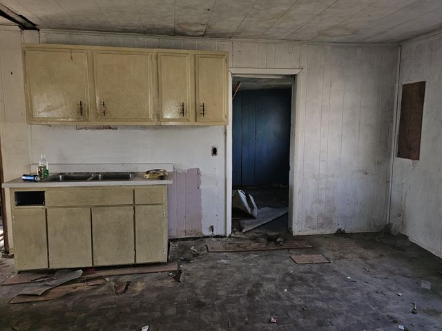 94 Paynes Lane, Pineville, KY 40977