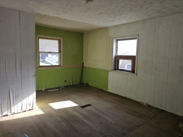 94 Paynes Lane, Pineville, KY 40977