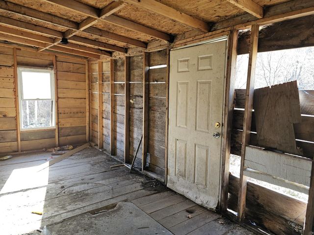 94 Paynes Lane, Pineville, KY 40977