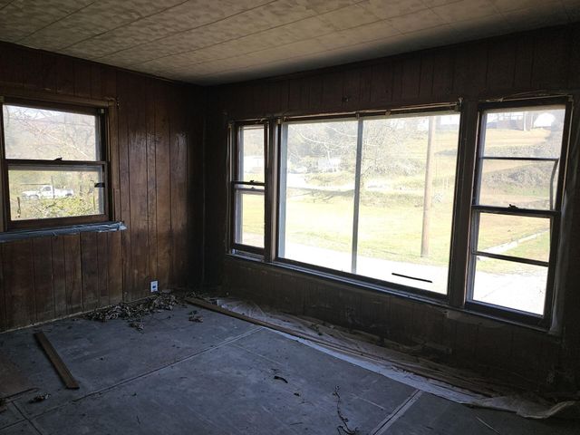 94 Paynes Lane, Pineville, KY 40977