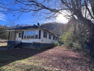 94 Paynes Lane, Pineville, KY 40977