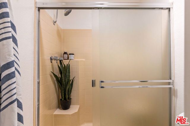 2018 Griffith Park Boulevard 318, Los Angeles, CA 90039