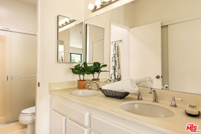 2018 Griffith Park Boulevard 318, Los Angeles, CA 90039