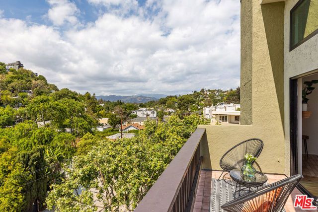 2018 Griffith Park Boulevard 318, Los Angeles, CA 90039