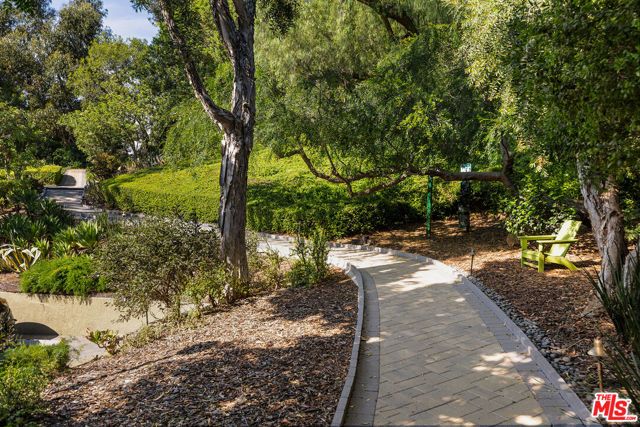 2018 Griffith Park Boulevard 318, Los Angeles, CA 90039