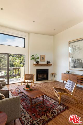 2018 Griffith Park Boulevard 318, Los Angeles, CA 90039