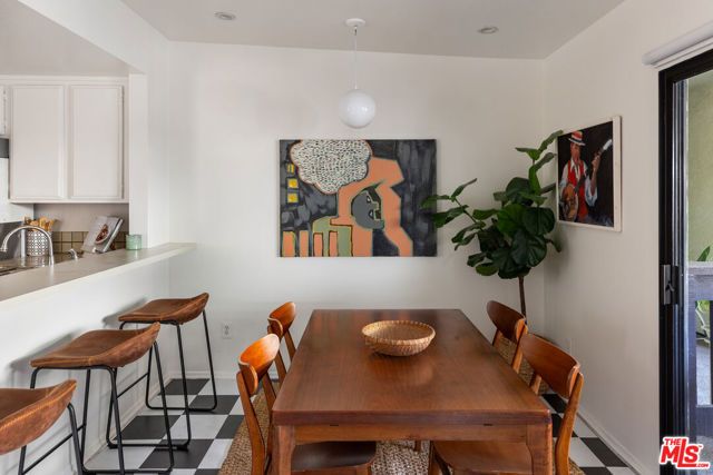 2018 Griffith Park Boulevard 318, Los Angeles, CA 90039