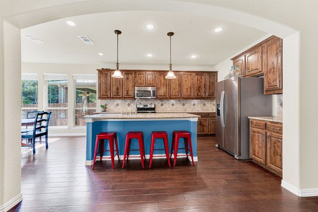 10624 Leesa Drive, Mckinney, TX 75072