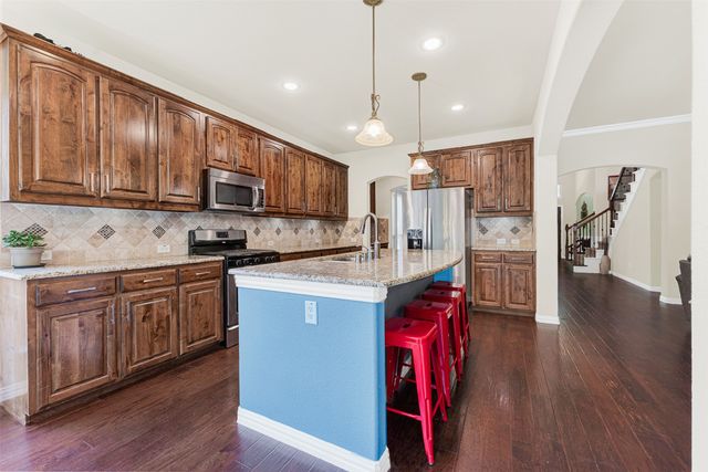 10624 Leesa Drive, Mckinney, TX 75072