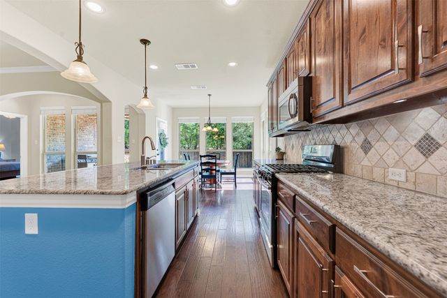 10624 Leesa Drive, Mckinney, TX 75072