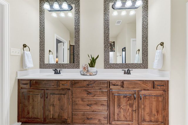 10624 Leesa Drive, Mckinney, TX 75072