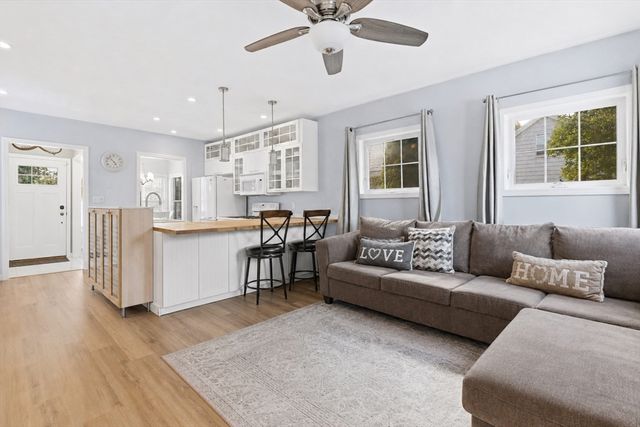 1 Granite Rd, Peabody, MA 01960
