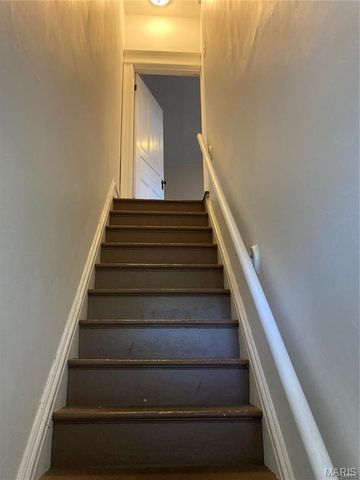 4657 Idaho Avenue, St Louis, MO 63111
