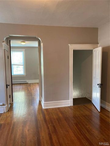 4657 Idaho Avenue, St Louis, MO 63111
