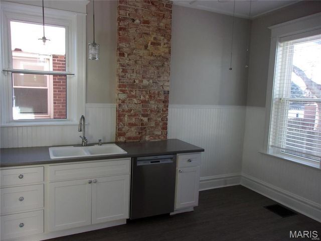4657 Idaho Avenue, St Louis, MO 63111